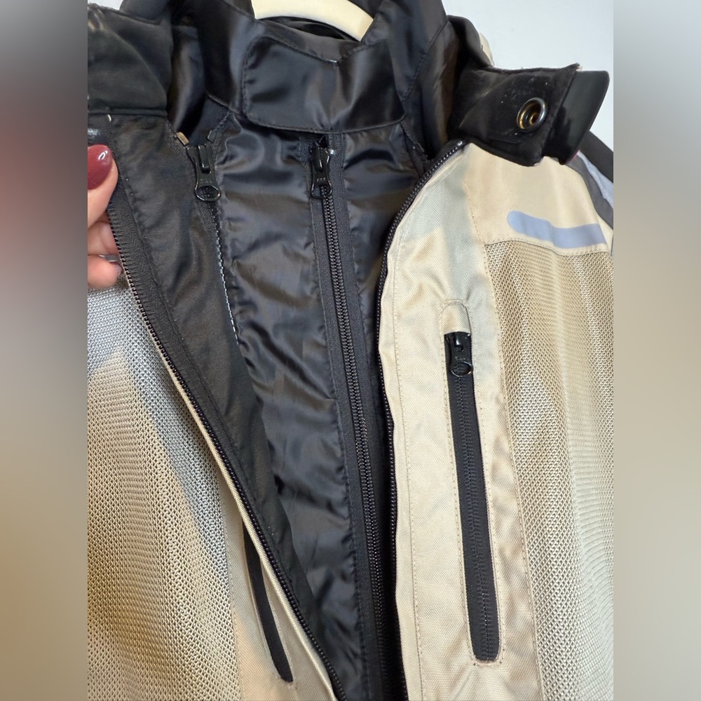 Sedici Marco Mesh Waterproof Jacket - Boys 2 XL - Picture 11 of 16